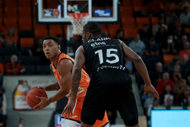 标题布局方 标题布局方